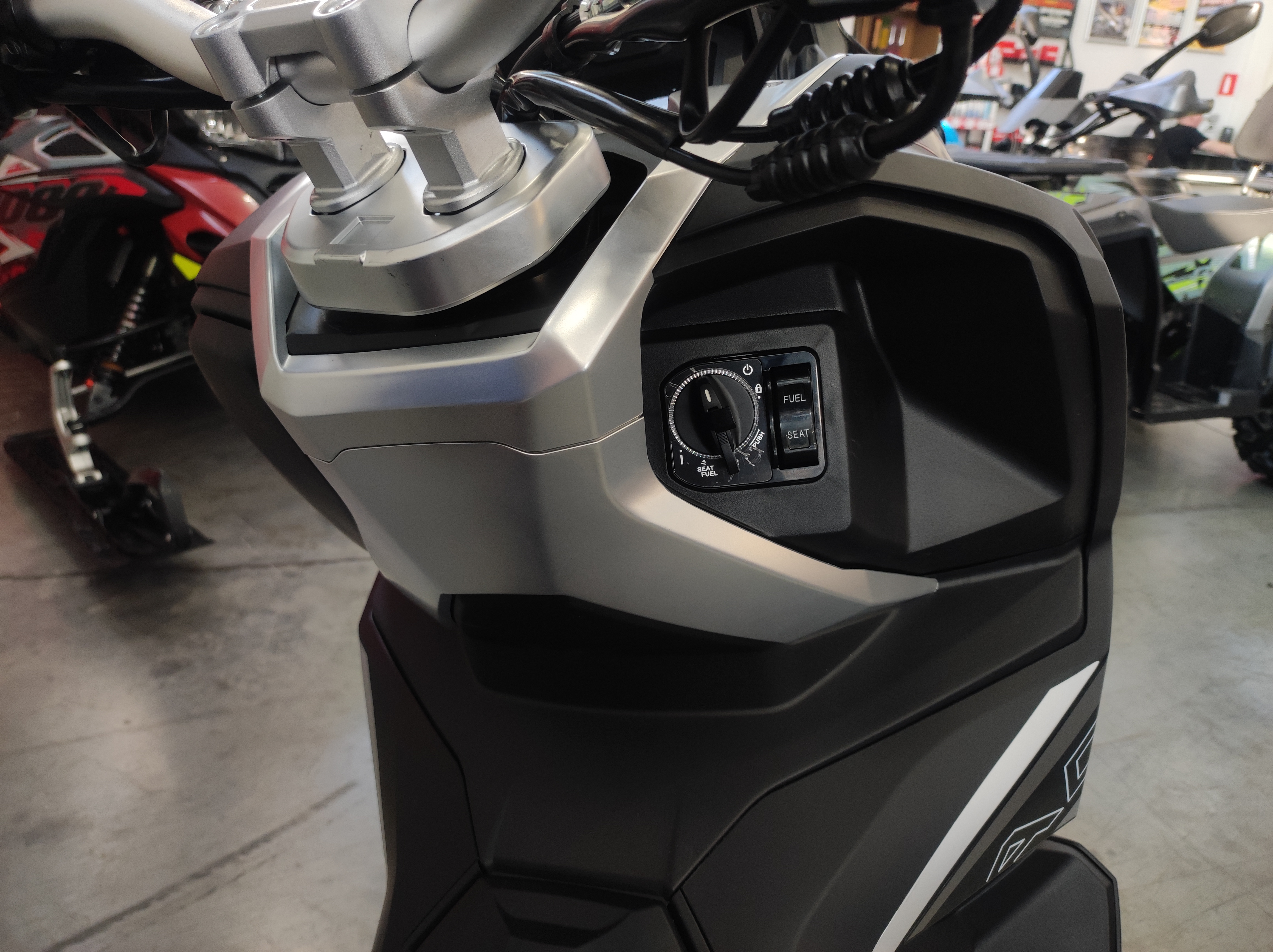 МаксиСкутер PROMAX-HONDA ADV 250(49) (Inspired by HONDA)